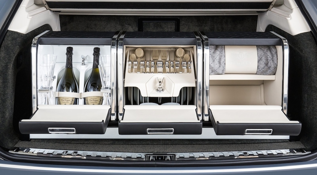 Bentley Bentayga 2016-13