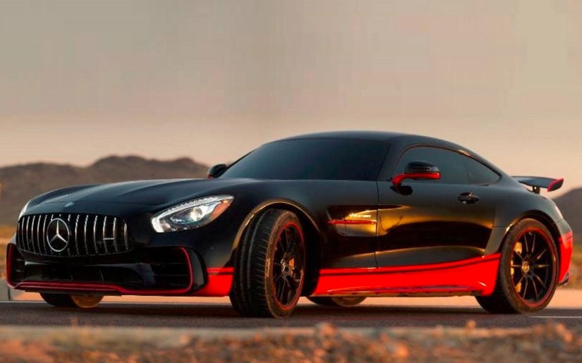 transformer-mercedes amg gt r