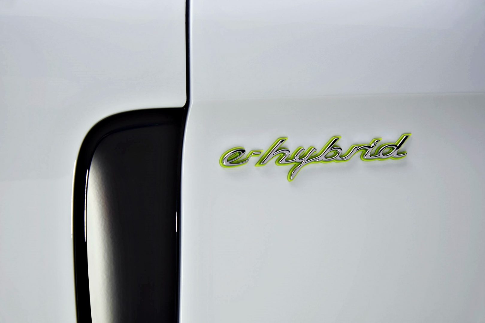 porsche-panamera-e-hybrid-008