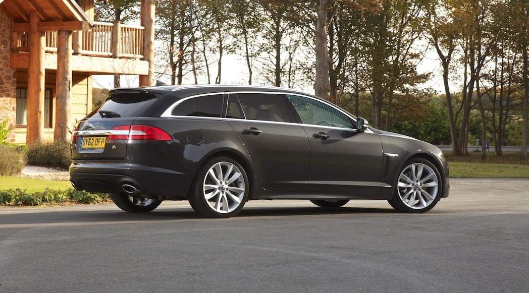 jaguar-xf-sportbrake-2013-2