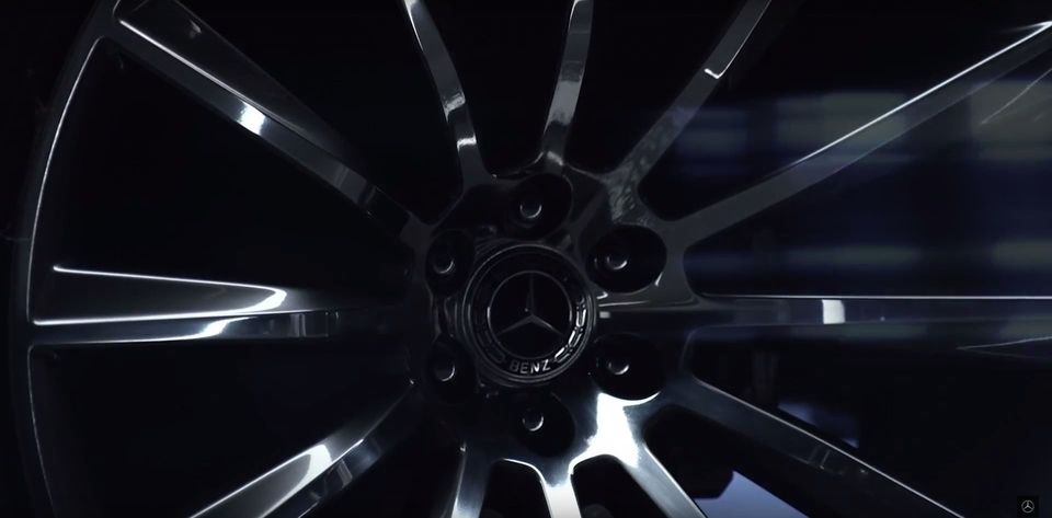 mercedes-pick-up-tease-2