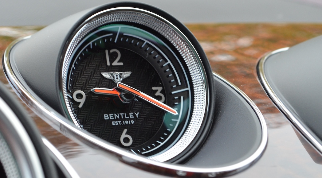 bentley-bentayga-2017-45