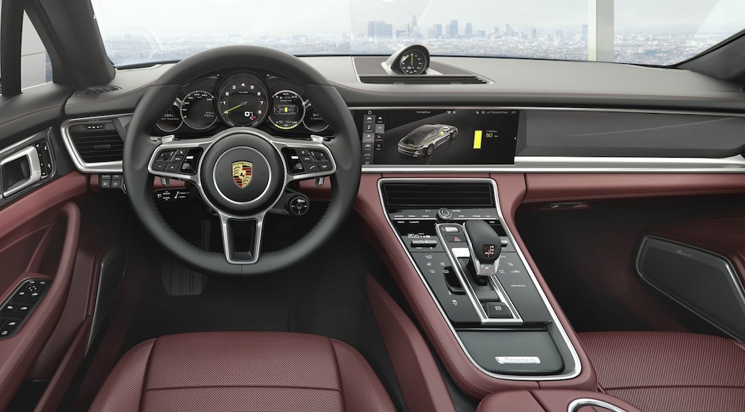 porsche-panamera-turbo-executive-2017-4