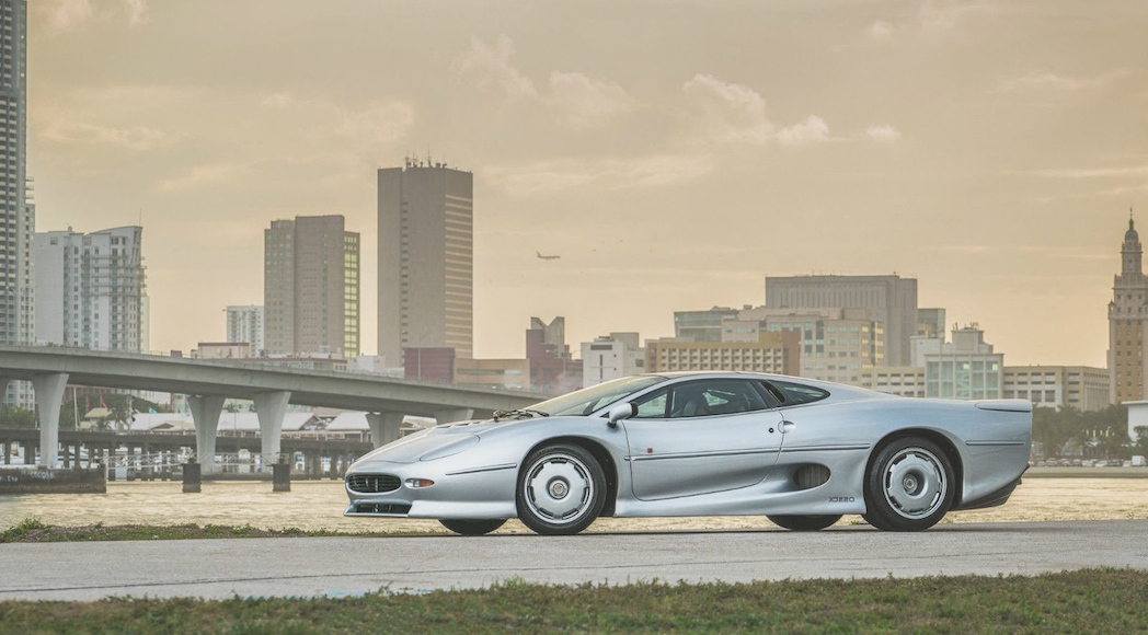 jaguar-xj220-1994-4