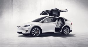Tesla manque son objectif de 80 000 unités en 2016