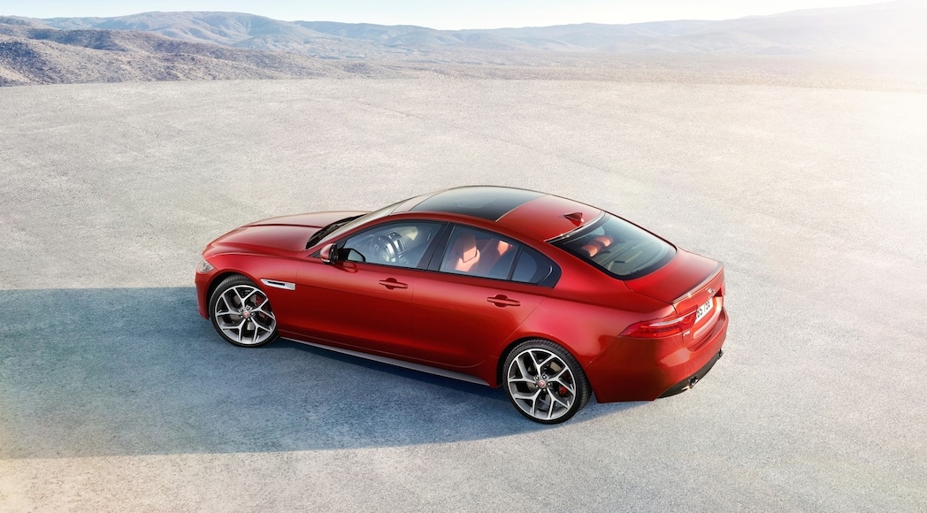 Jaguar XE S 2016-7