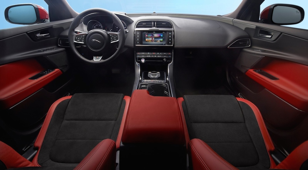 Jaguar XE S 2016-9