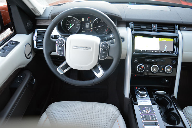 2017 Land Rover Discovery_0993