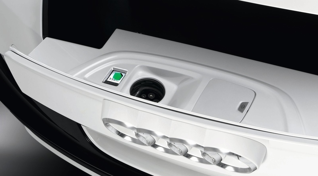 10-Audi-A2_Concept-2011-1600-2a