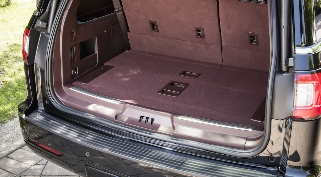 Lincoln Navigator Black LabelPhoto: James Lipman / jameslipman.com