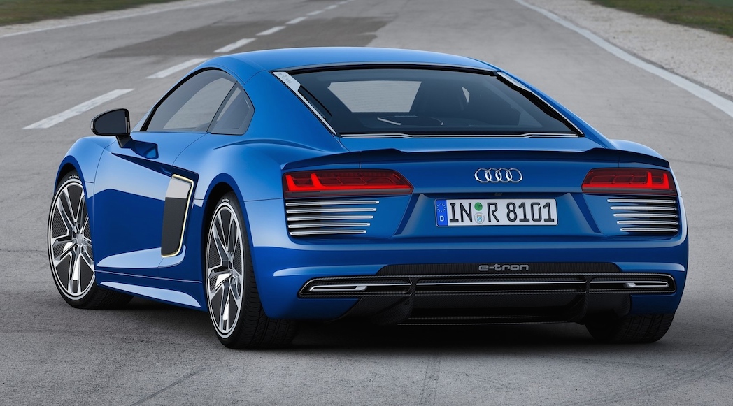 8-Audi-R8_e-tron-2016-1600-07