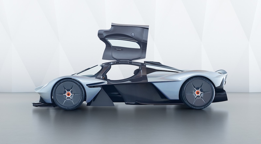 Aston Martin Valkyrie 2019-7
