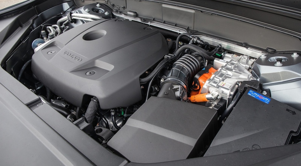 Volvo-XC90_T8_Twin_Engine-2016-1600-92