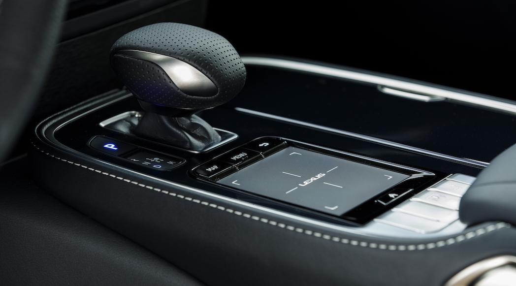 Lexus LS 500h 2018-32