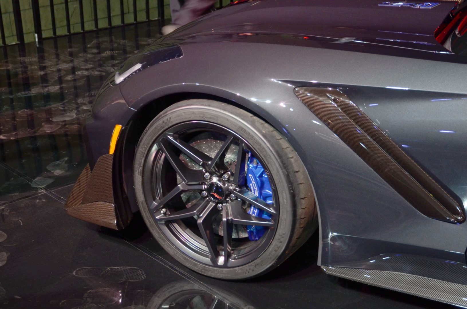 Chevrolet-Corvette-ZR1-2019 (6)