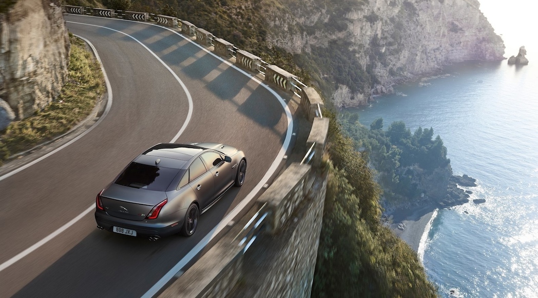 Jaguar XJR575 2018