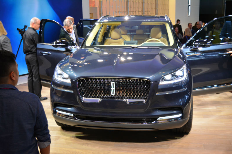 2019 Lincoln Aviator - 66