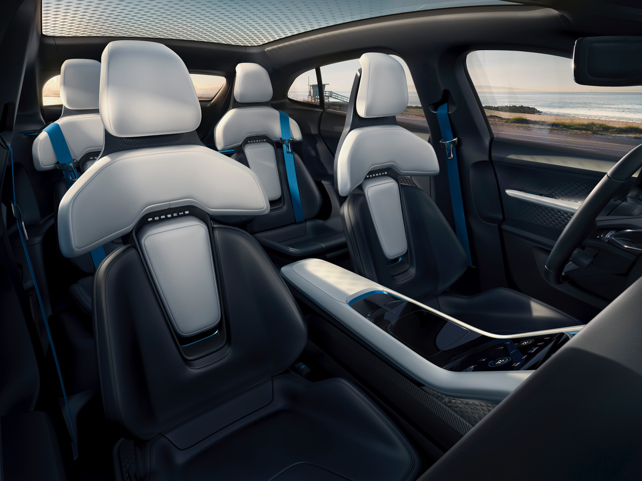 Mission E Cross Turismo