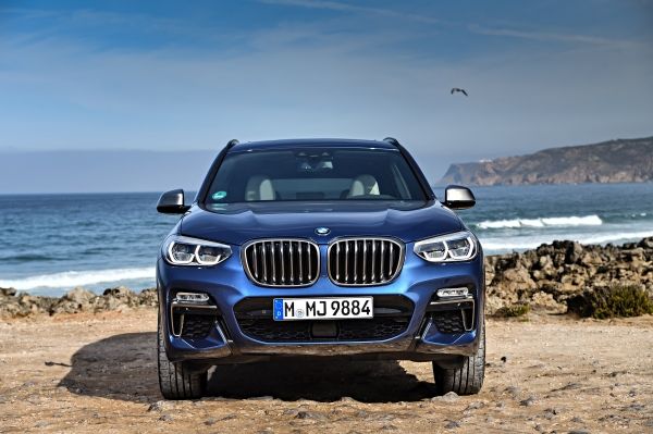 P90281721_lowRes_the-new-bmw-x3-m40i-