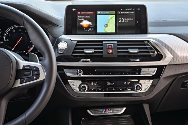 P90281781_lowRes_the-new-bmw-x3-m40i-