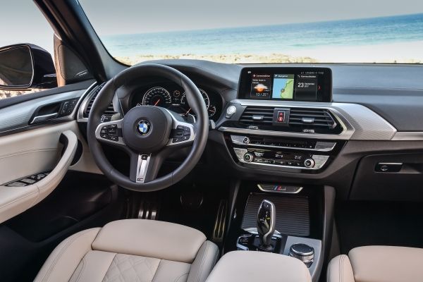 P90281782_lowRes_the-new-bmw-x3-m40i-