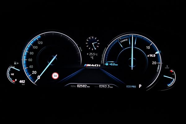 P90281797_lowRes_the-new-bmw-x3-m40i-