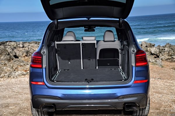 P90281816_lowRes_the-new-bmw-x3-m40i-