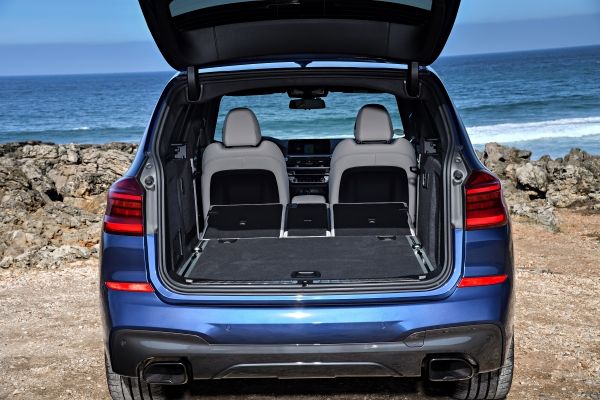 P90281818_lowRes_the-new-bmw-x3-m40i- (1)