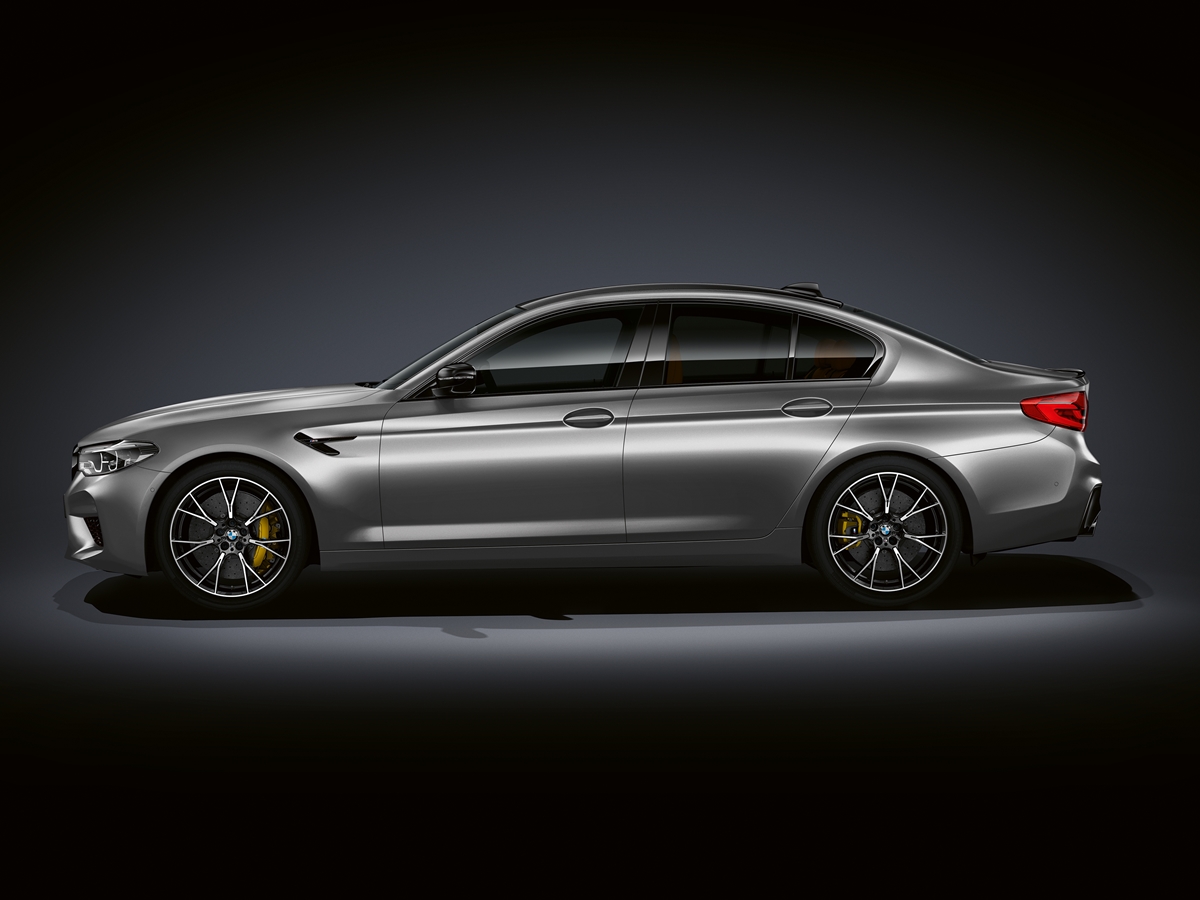 P90300377_highRes_the-new-bmw-m5-compeWM