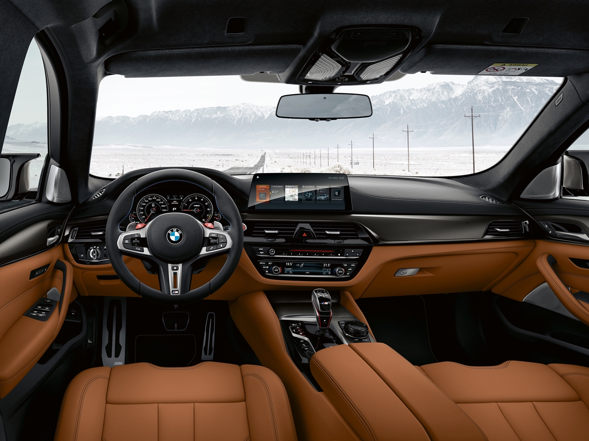 P90300391_highRes_the-new-bmw-m5-compeWM