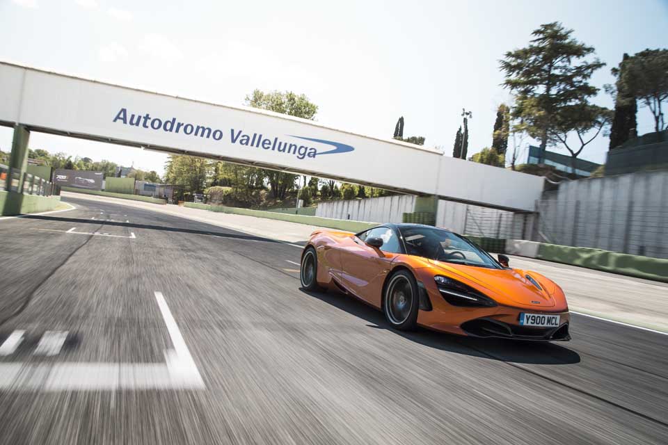 Large-7749-McLaren720S-AzoresOrange