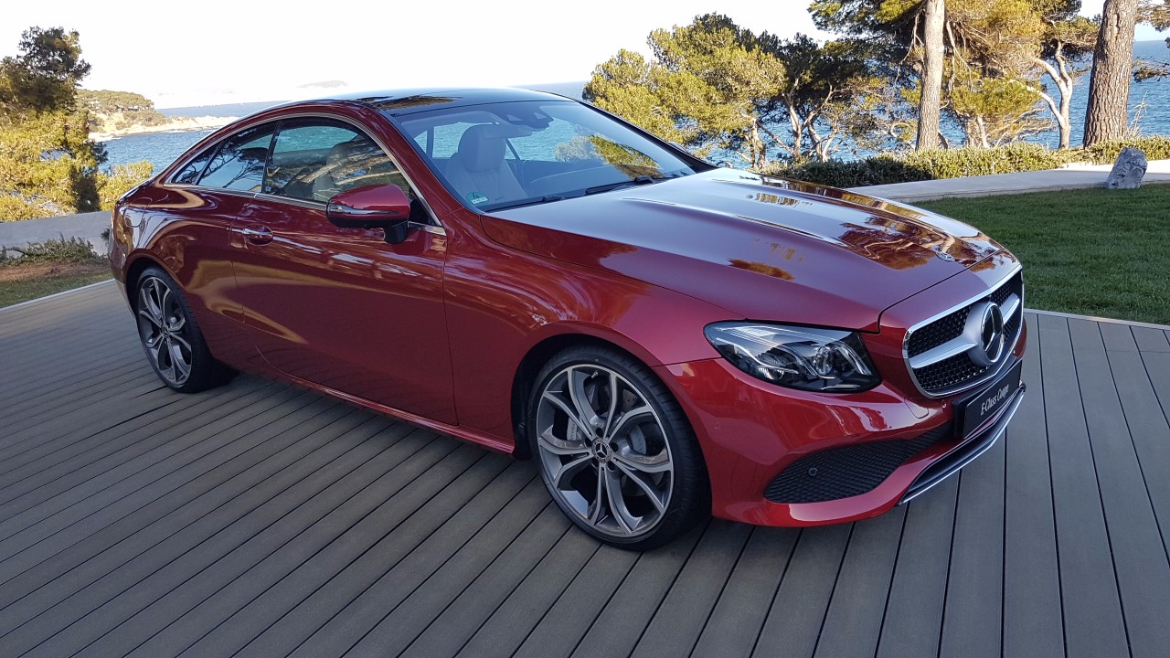 Mercedes-Benz-Classe-E-Coupe-2017-9