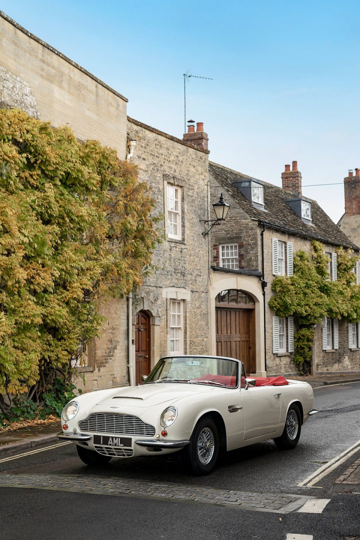 1970 Aston Martin DB6 MkII Volante EV | Photo: Aston Martin