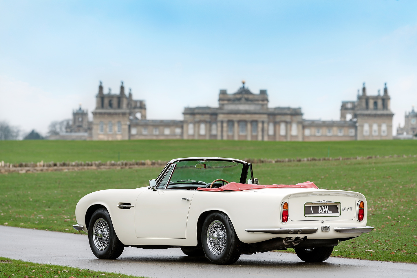1970 Aston Martin DB6 MkII Volante EV | Photo: Aston Martin