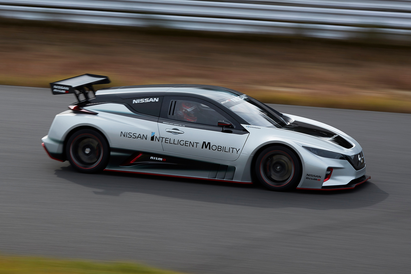 Nissan LEAF NISMO RC