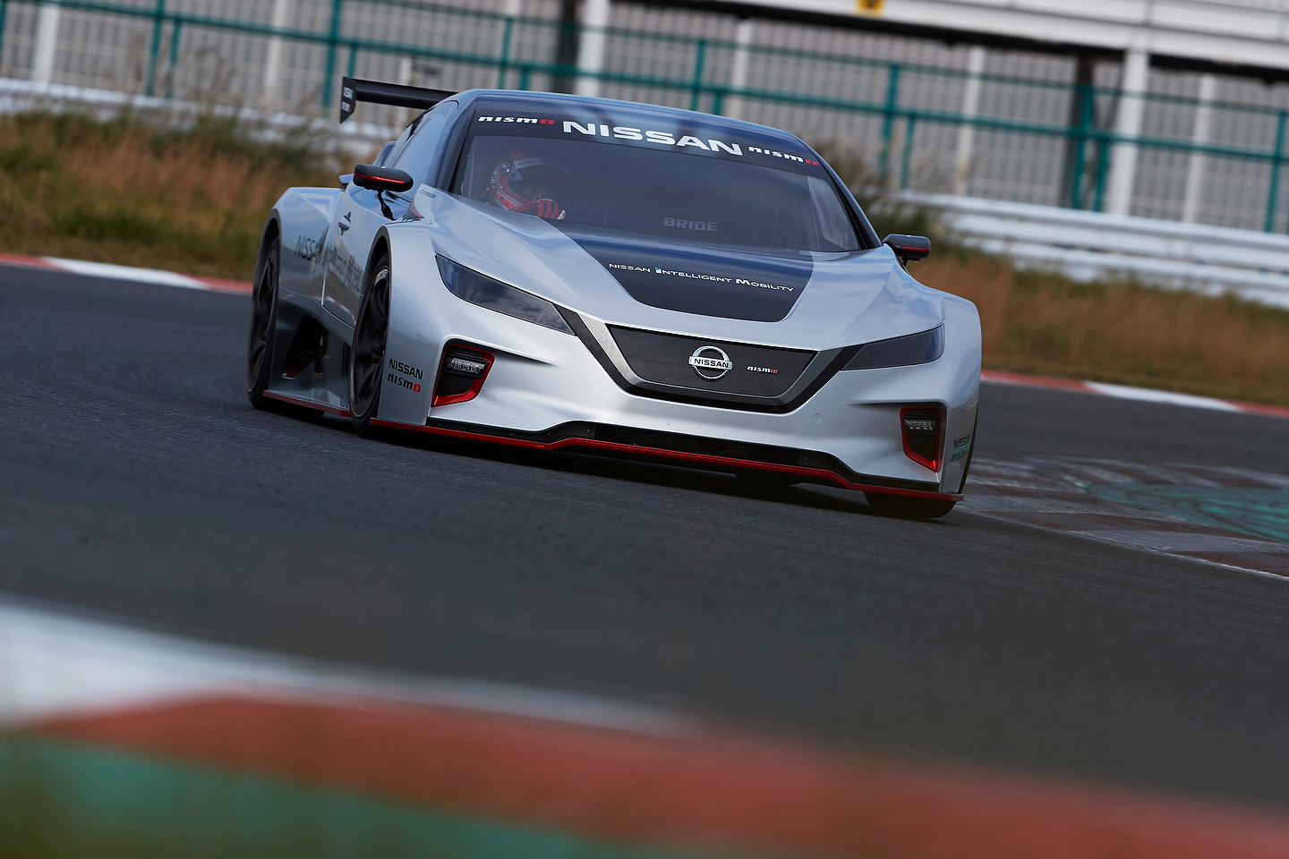 Nissan LEAF NISMO RC