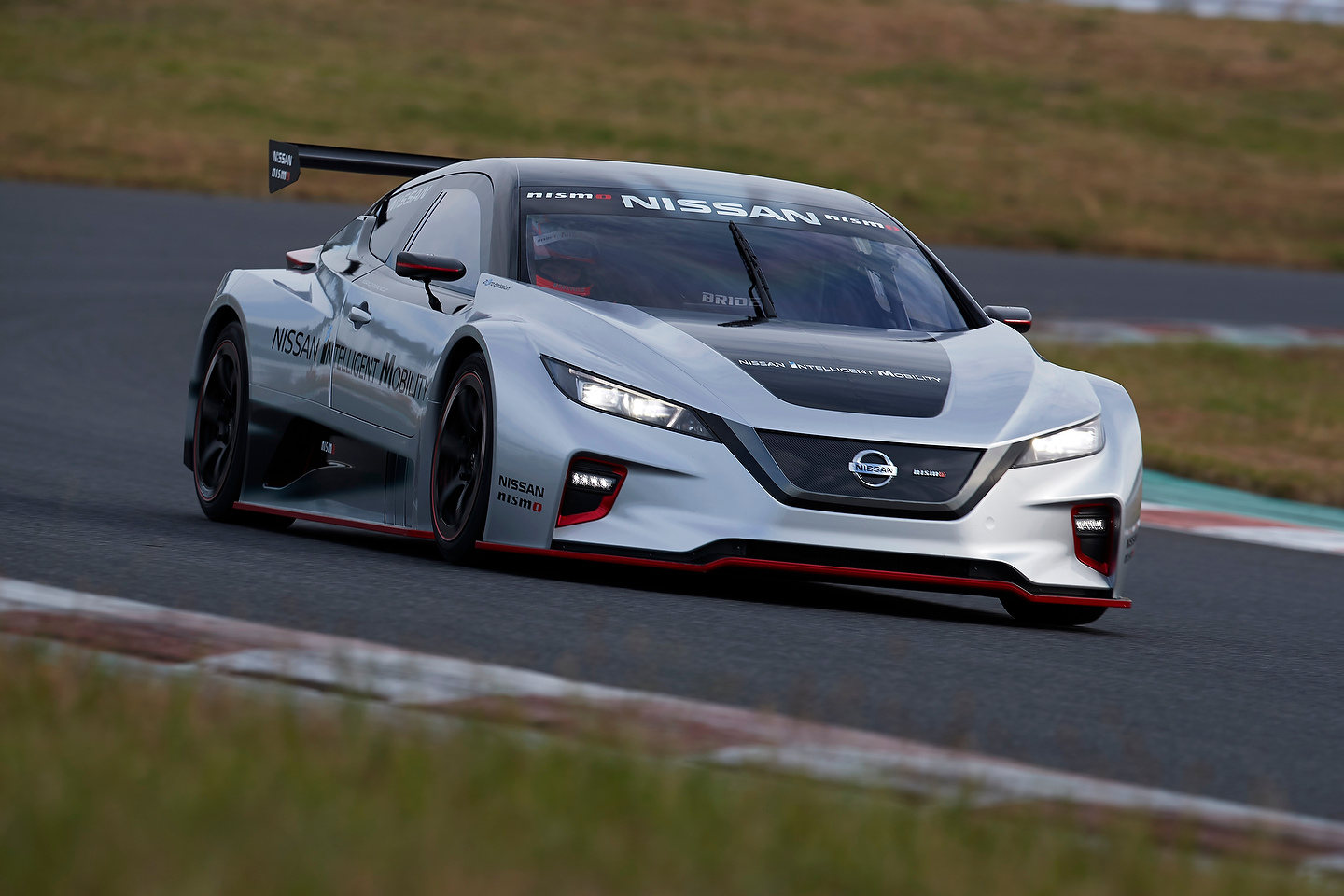Nissan LEAF NISMO RC
