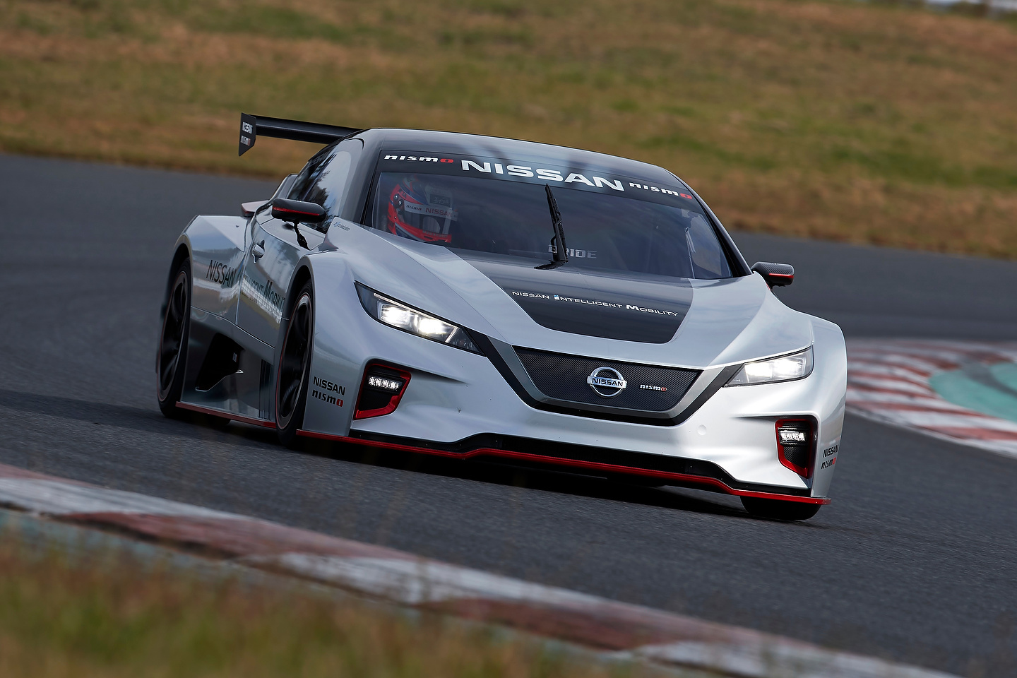 Nissan LEAF NISMO RC
