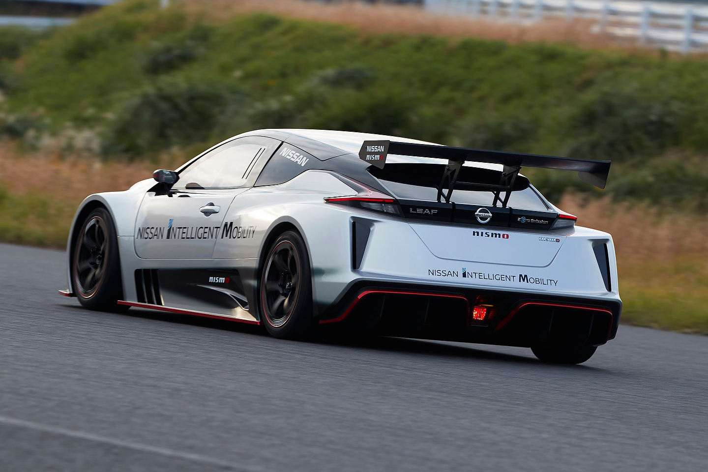 Nissan LEAF NISMO RC