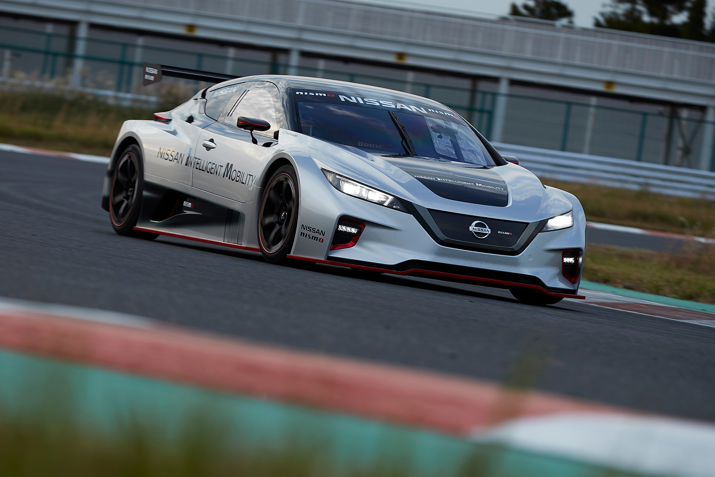 Nissan LEAF NISMO RC