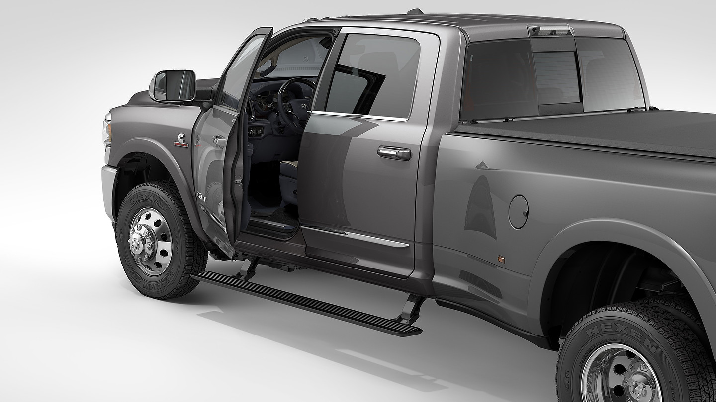2019 Ram Heavy Duty power side steps