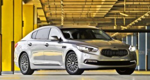 Kia aura son Equus, elle s’appelle K900