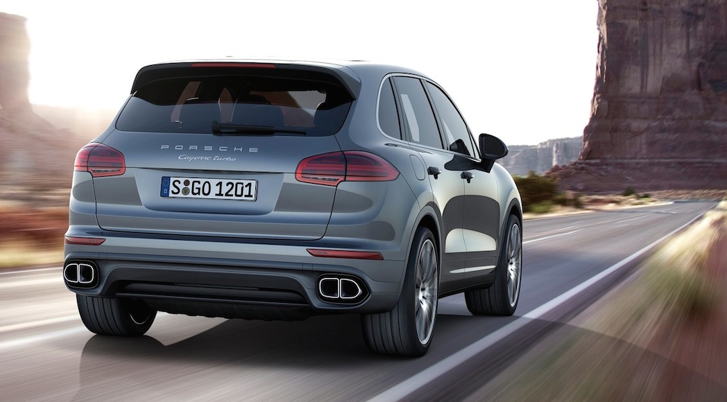 2-Porsche-Cayenne_2015_1280x960_wallpaper_07