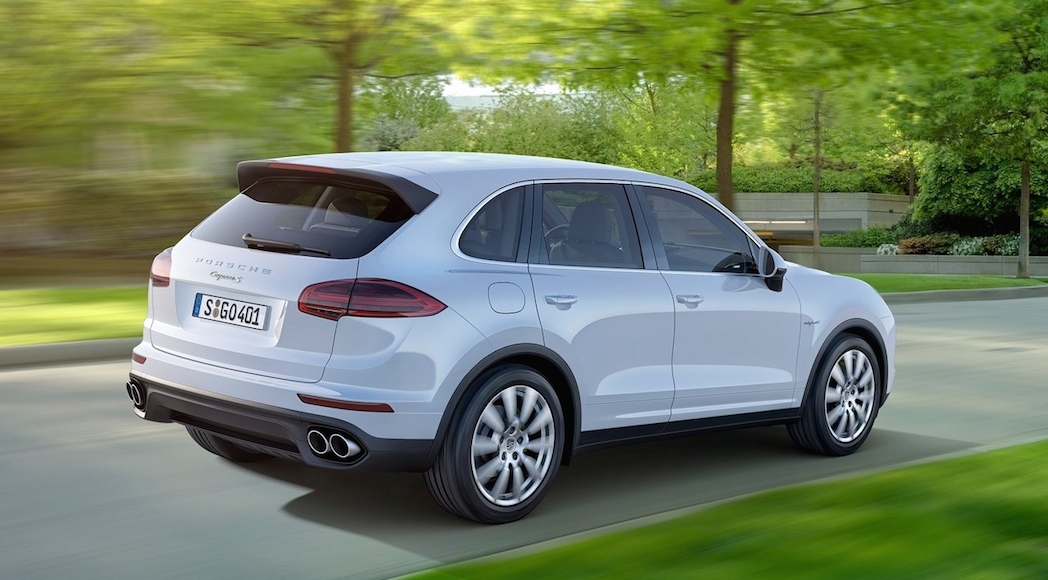 6-Porsche-Cayenne_2015_1280x960_wallpaper_09