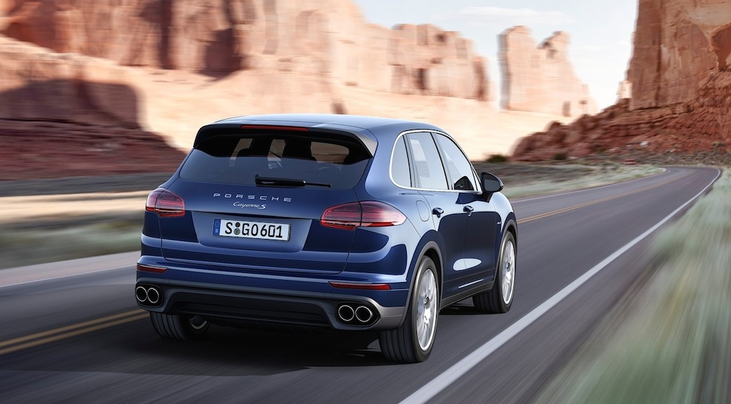 8-Porsche-Cayenne_2015_1280x960_wallpaper_08
