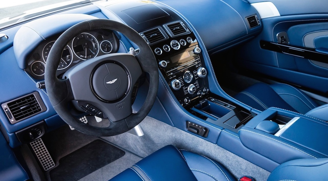 10-Aston_Martin-V12_Vantage_S_2014_1280x960_wallpaper_4b