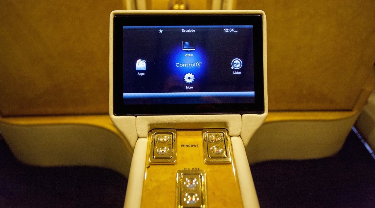 11-2015-Lexani-Motorcars-Cadillac-Escalade-esv-concept-one