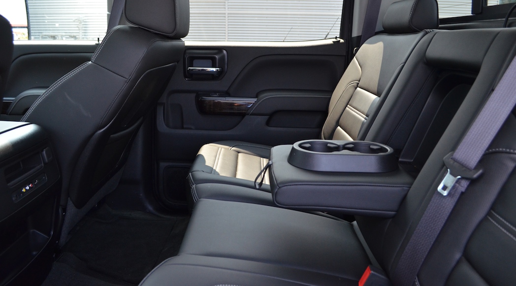 26-2015-GMC-Sierra-2500HD-Denali