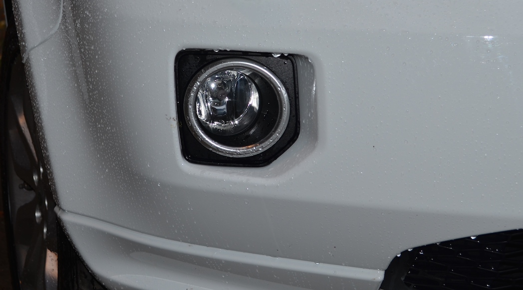 15-2014-Land Rover-LR2-HSE-Lux