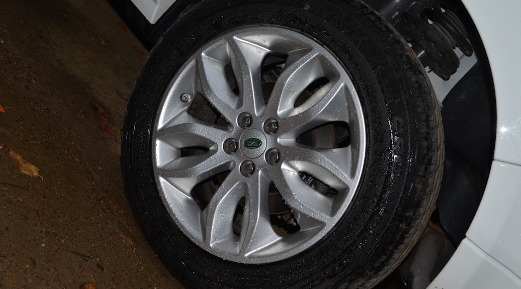 18-2014-Land Rover-LR2-HSE-Lux